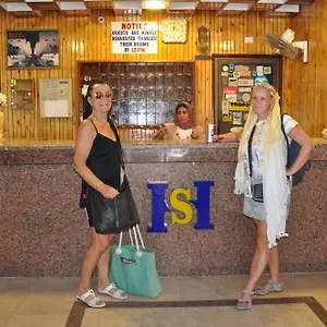 Hotel Shady